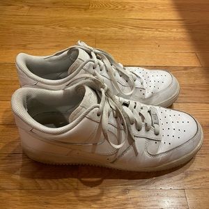 NIKE White Air Force 1: Size 12 W
